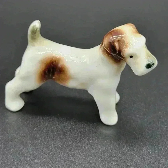 Vintage Group of 4 Dogs Japanese Porcelain Figurine Dog Collection - Picture 5 of 8